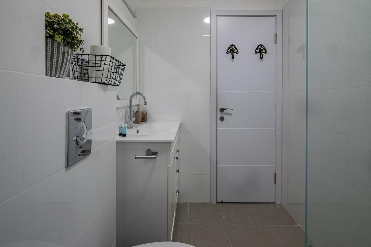 Port City Haifa - Bat Galim Oceanfront Luxury Exterior photo